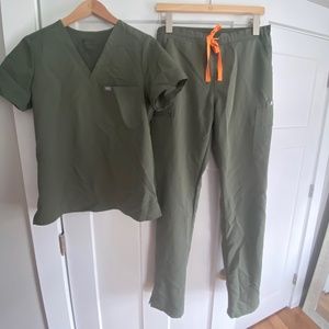 Figs small tall moss yola and small scrub top